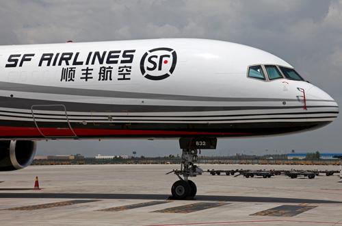 国内航空公司正在为运输疫苗做准备
